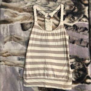 Jet Set Woman’s Medium Wood Strap Connecter Tank